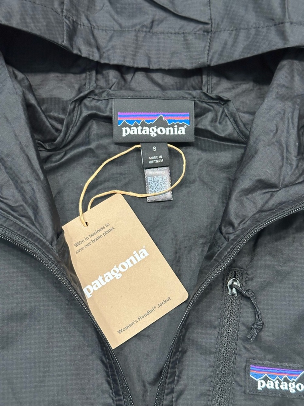 NEW Patagonia Women’s Houdini Jacket in Black Size Small - Picture 6 of 14